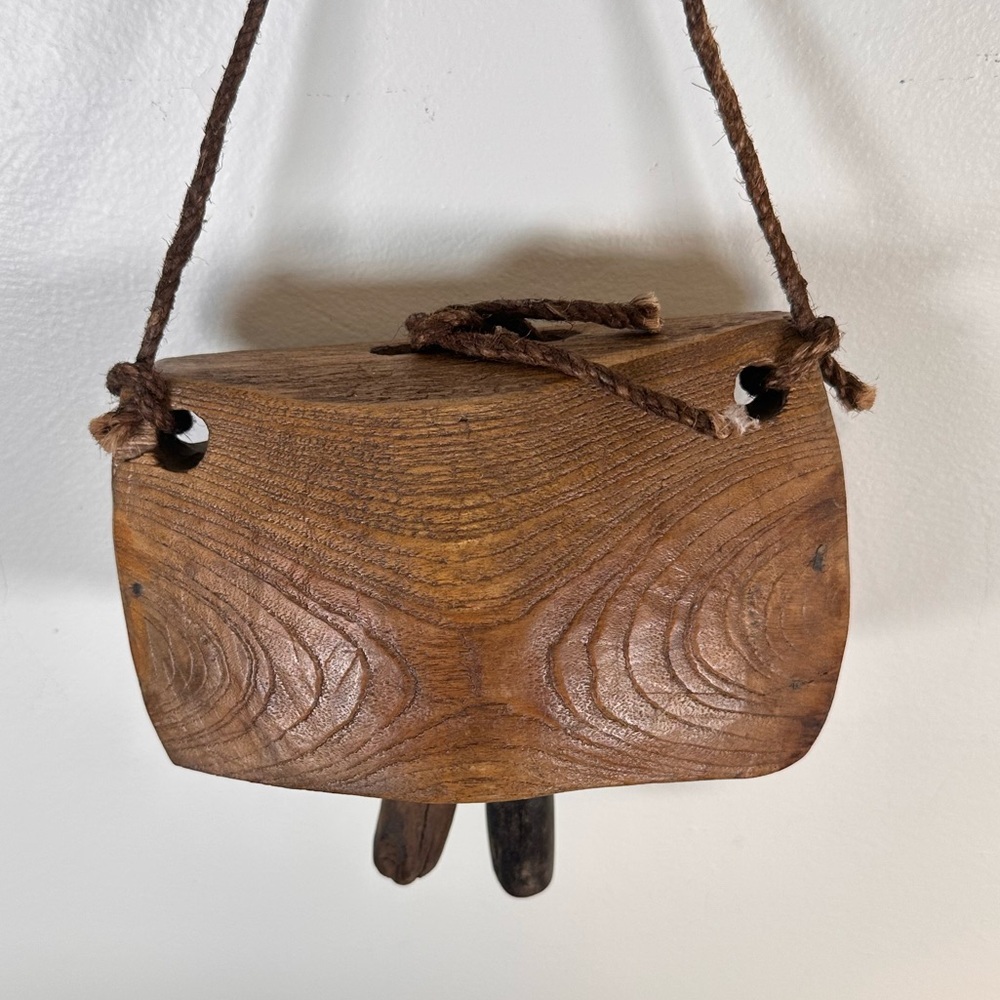 Vintage Cowbell Rustic Wooden Wall Hanging Cow Bell Antique Brown - Picture 2 of 4